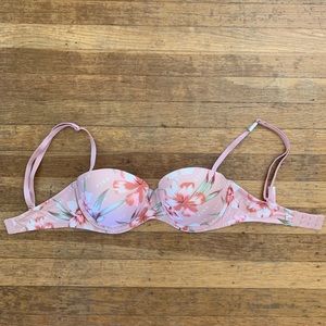 SOLD ON DEPOP pink bra size 32D